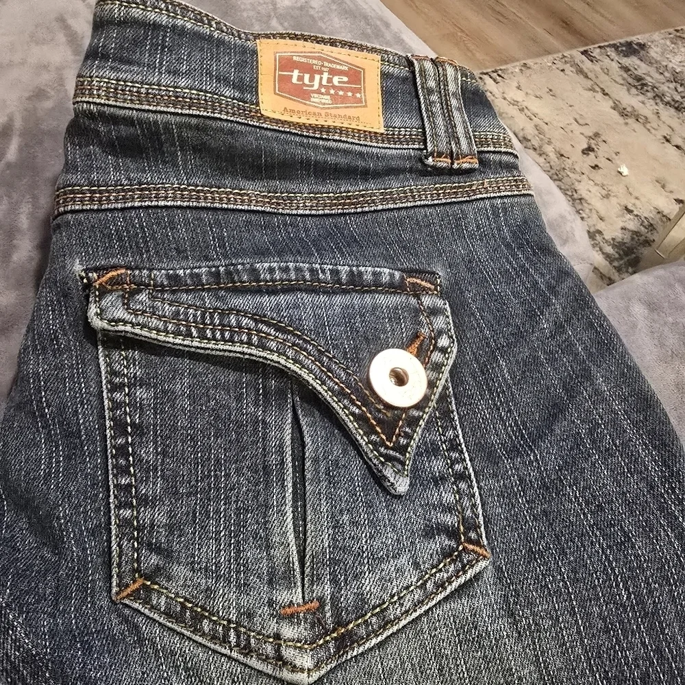 Jeans - Picture 2 of 6